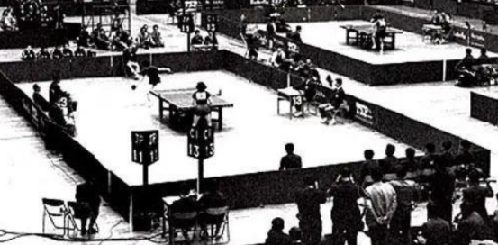 1971年，毛主席看了這份報紙後，立即指示：邀請美國乒乓球隊訪華