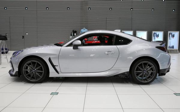 盤點9月亮相的5款重磅新車實車，思域迴歸家用，全新陸巡越改越醜