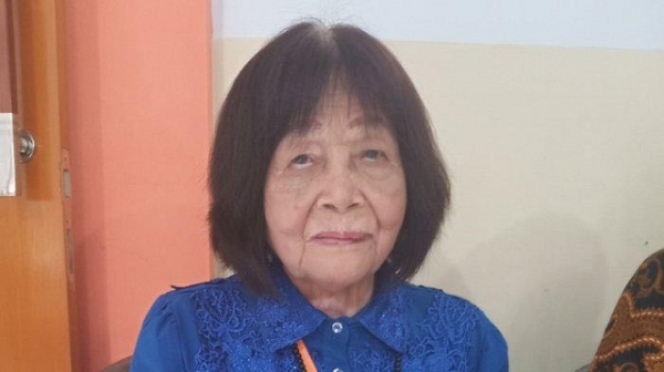 印尼82歲老太撥錯電話，與28歲小夥譜出戀曲，後小夥被狀告遺棄罪