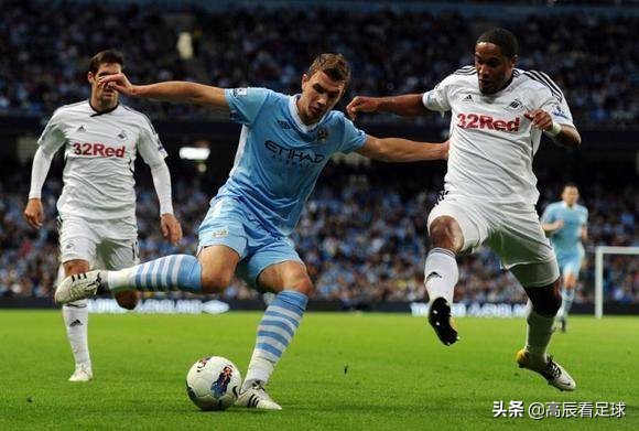 那時年少:9320名場面的締造者,阿奎羅的首秀與英超冠軍 那時年少:9320名場面的締造者,阿奎羅的首秀與英超冠軍