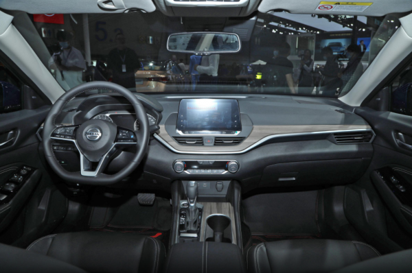 一月銷量重返前五，比雅閣更運動，日產天籟不能年輕化？