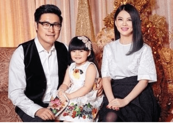 45歲的李湘,走到今天這一步,午夜夢迴時她是否後悔過? 45歲的李湘,走到今天這一步,午夜夢迴時她是否後悔過?