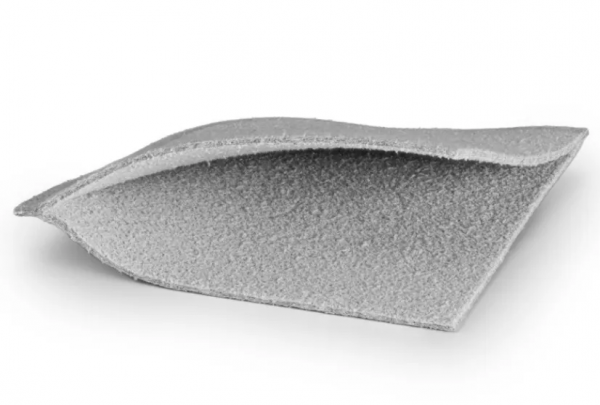 iOS 15.2 beta 公測已出，蘋果拋光布拆解