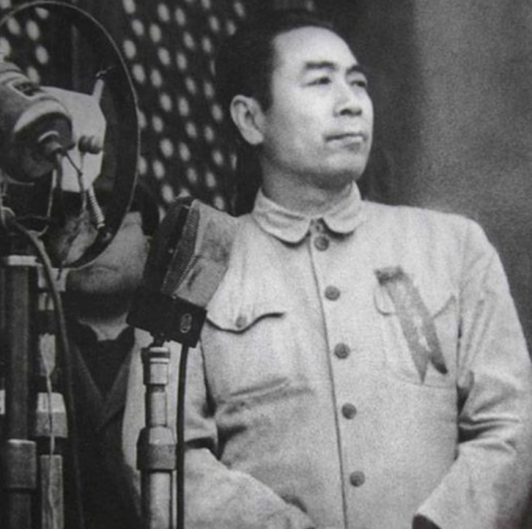 揭秘開國大典的40名女便衣:由女高中畢業生組成,潛伏天安門偵察 揭秘開國大典的40名女便衣:由女高中畢業生組成,潛伏天安門偵察