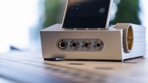 致敬特斯拉皮卡？Astell&amp;Kern 釋出 ACRO CA1000 便攜臺機