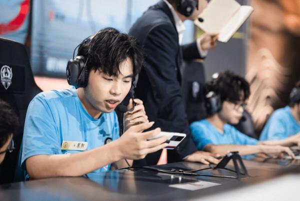 KPL轉會瓜：estar千世梓墨無奈掛牌，狼隊兩人選擇離開