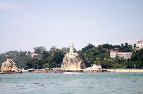 軍統特務戴笠死後,他唯一的孫女戴眉曼,後來過得如何? 軍統特務戴笠死後,他唯一的孫女戴眉曼,後來過得如何?