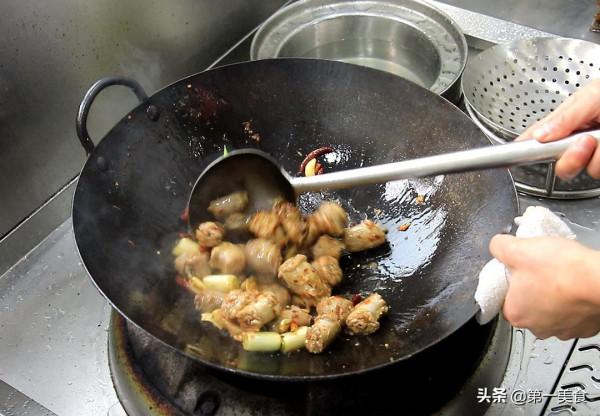 鴨脖怎麼做好吃，紅燒秘方交給你，自己在家就能做，吃一次就愛上