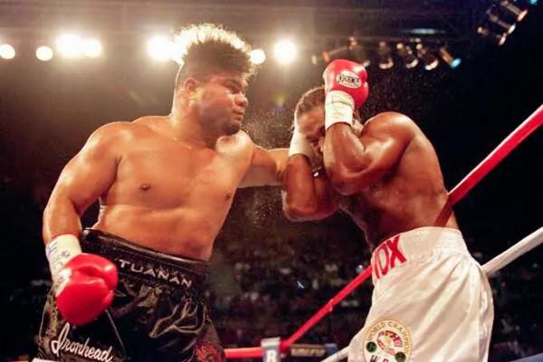 大衛·圖阿首次衝刺世界拳王,遭遇技術大師劉易斯!終成無冕之王 大衛·圖阿首次衝刺世界拳王,遭遇技術大師劉易斯!終成無冕之王