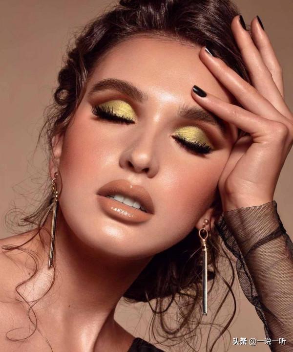 聖誕節和新年，我們會待在家裡，但我們會很時髦