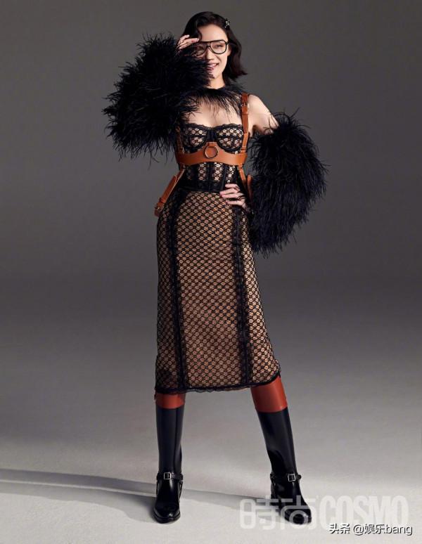 趙麗穎最新雜誌大片曝光,全套高奢上身,卻因髮型遭吐槽 趙麗穎最新雜誌大片曝光,全套高奢上身,卻因髮型遭吐槽