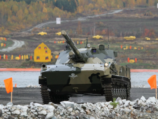 印度要買輕型坦克上高原，選擇有很多，沒一款能匹敵我們的15式