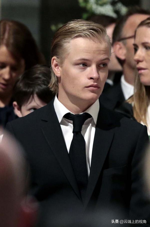 被國民寵大的平民“王子”，挪威未來女王的哥哥卻過著擰巴的人生