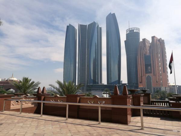 土豪之都——阿布扎比 土豪之都——阿布扎比