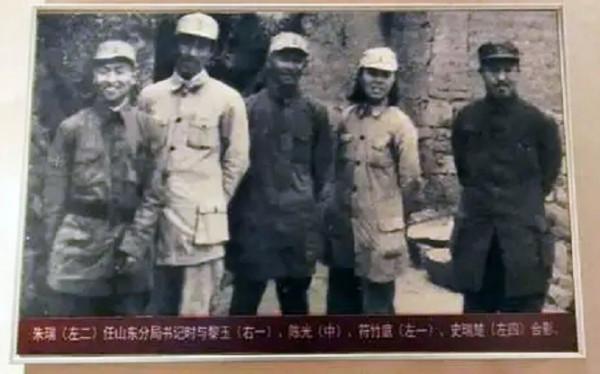 抗日女英雄：陳若克，被捕後咬破手指喂女兒，就義時母女身中27刀