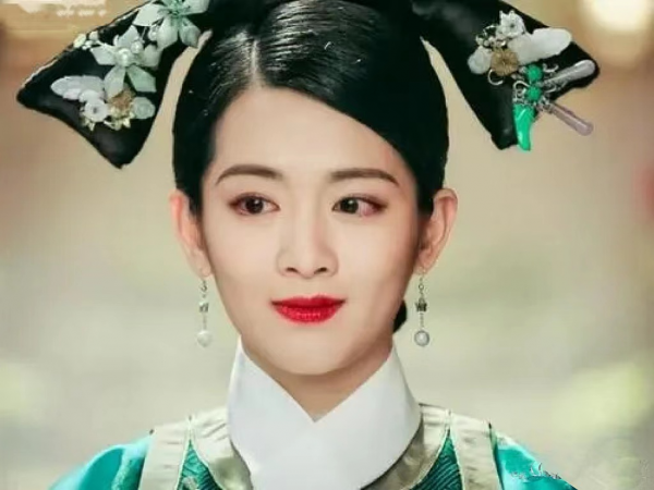 現代裝一般古裝卻美出天際，這些女星個頂個的好看，可就是紅不了