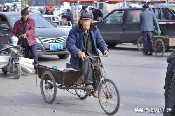 九旬老人“光棍兒”37年，為丈母孃養老送終，晚年遺憾難以彌補