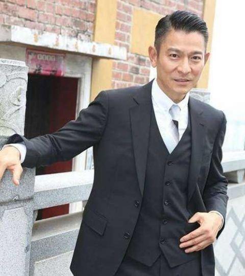 轉型網紅直播的10個女明星,各有各的故事,看看都有誰 轉型網紅直播的10個女明星,各有各的故事,看看都有誰