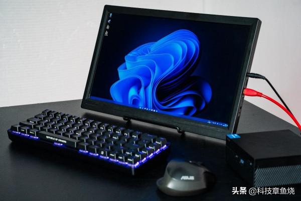 價格不足兩千，手掌大小的華碩PN41迷你電腦適合誰用？