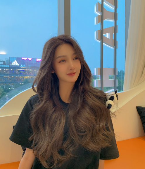 都美竹最新動態曝光!曬多張美照,卻被指不夠格出道、不值得追捧 都美竹最新動態曝光!曬多張美照,卻被指不夠格出道、不值得追捧