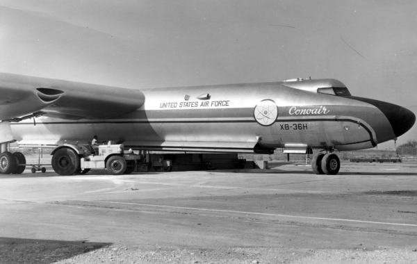 飛機那麼耗油，為啥不用核能？