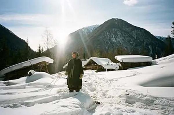 隱居西伯利亞42年的家族:外界發現後接連離世,小女兒至今健在 隱居西伯利亞42年的家族:外界發現後接連離世,小女兒至今健在