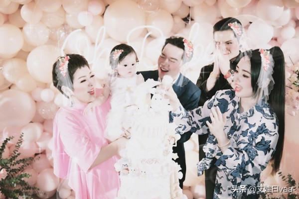 向太國慶曬全家福！兒媳穿長褲地位獲認可，孫女五官似郭碧婷翻版