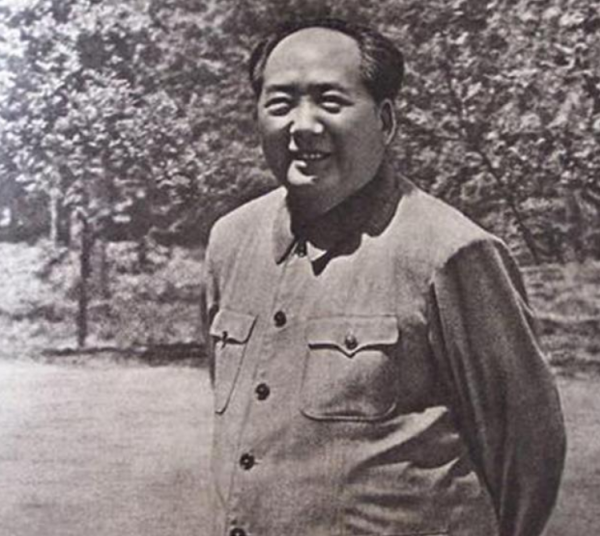 毛澤東訪問江西,劉俊秀兒子看出端倪:爸爸換褲子準是毛主席來了 毛澤東訪問江西,劉俊秀兒子看出端倪:爸爸換褲子準是毛主席來了