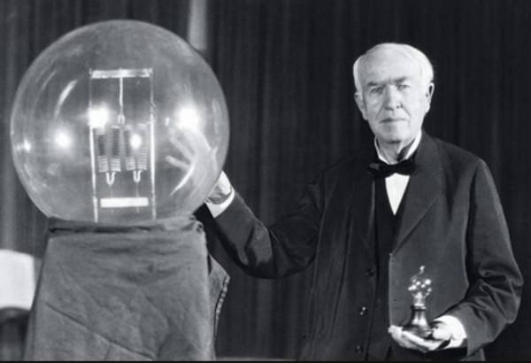 瓦特沒有發明蒸汽機，愛迪生沒有發明電燈，那它們是誰發明的？