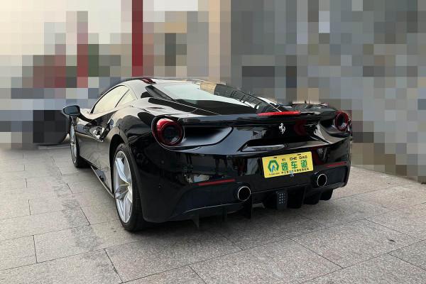 欺軟怕硬，二手法拉利488賣家聲稱原版原漆，檢測後乖乖退還定金