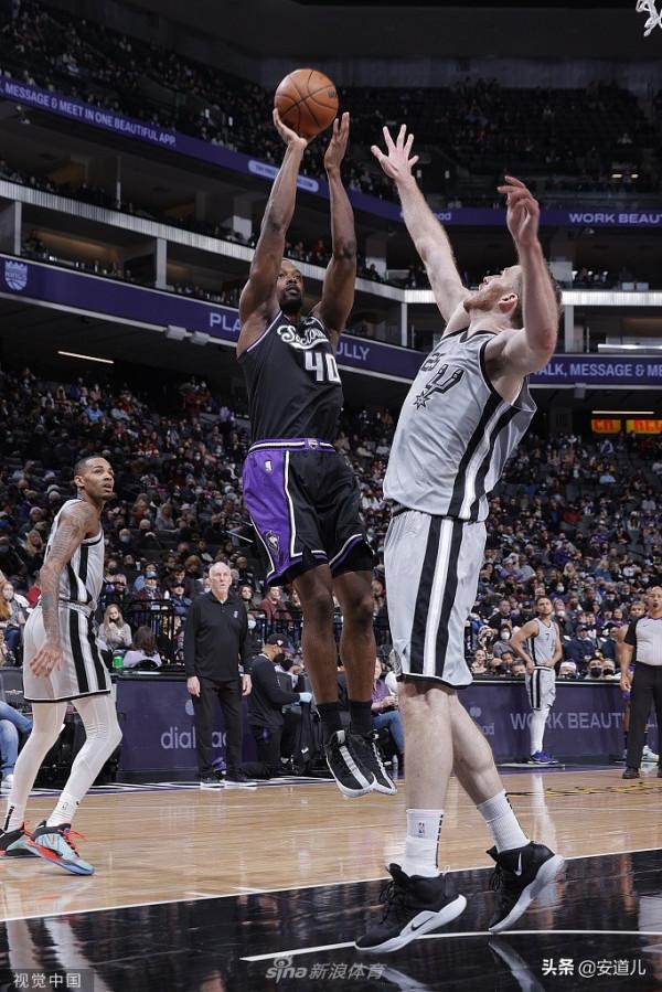 [NBA常規賽]黃蜂106-137太陽;熱火90-100活塞;馬刺114-121國王