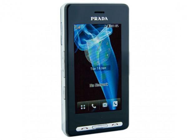 如果回到15年前，看看蘋果問世時，我們用的是什麼手機