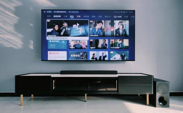 大法家從不缺黑科技，影音娛樂全能的索尼迴音壁HT-G700