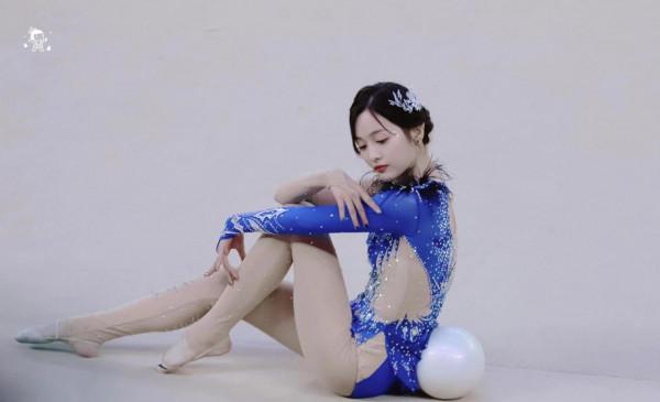 吳宣儀 體操精靈優雅美麗(大圖) 吳宣儀 體操精靈優雅美麗(大圖)