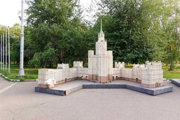 斯大林的&OpenCurlyDoubleQuote;七姐妹&rdquo;