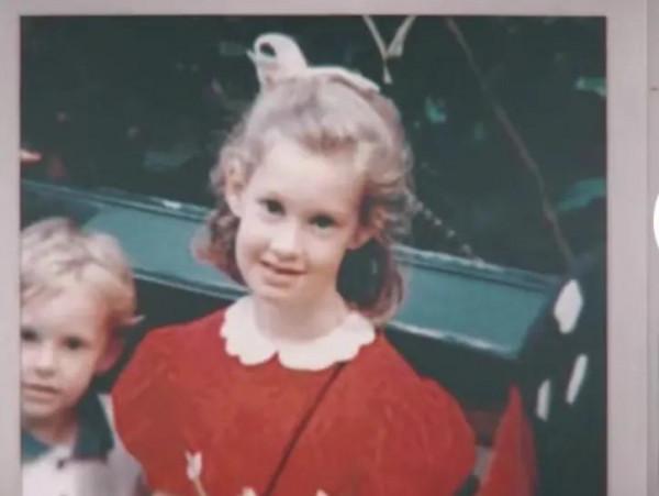 19歲女孩連騙商政兩界巨鱷,估值90億$的矽谷最大騙局 19歲女孩連騙商政兩界巨鱷,估值90億$的矽谷最大騙局