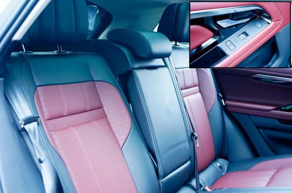 後排空間充裕 乘坐品質也大幅提升 路虎極光L實拍簡評