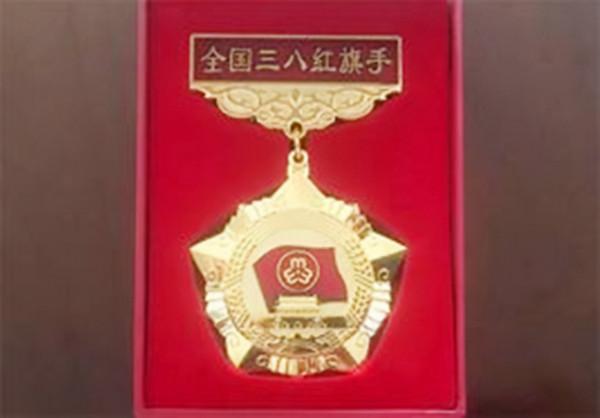 耿菊花扮演者：曾是女子特警隊少尉，拒50萬年薪，轉業成反恐精英