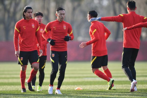 吳曦：國足在營造無壓力環境，只要打出精氣神踢日本結果不會差