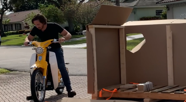 美國小夥因便宜買中國摩托車，本以為便宜沒好貨，結果慘遭打臉