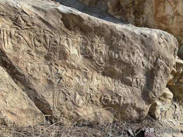 探尋拍攝包頭固陽縣銀號鏨字石刻