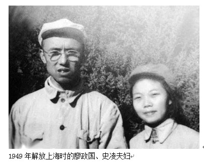 英雄連長做油布，整天抱怨團長不公，半年後懊悔：我錯怪他了