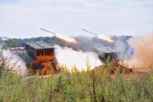 殺聲震天！直擊第81集團軍某合成旅刺殺訓練