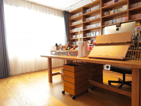 漫畫師的家,90㎡職住一體,藏著四千多本漫畫書和兩千多個手辦 漫畫師的家,90㎡職住一體,藏著四千多本漫畫書和兩千多個手辦