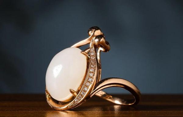 金鑲玉到底有沒有收藏價值? 金鑲玉到底有沒有收藏價值?