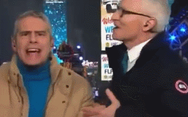 CNN主持人跨年直播喝酒後大罵紐約市長 搭檔攔都攔不住