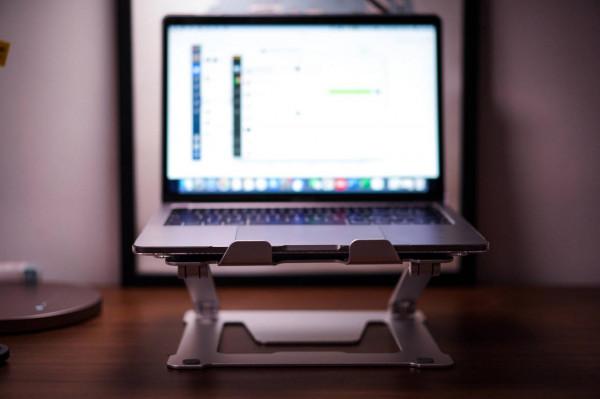 那些自己掏腰包搬回家的公司裝置，7000字小書房神器清單請收好