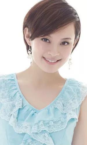 孫儷美照一冊，欣賞