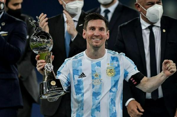 金球獎評選暗含傾向性 梅西今年拿獎已板上釘釘 金球獎評選暗含傾向性 梅西今年拿獎已板上釘釘