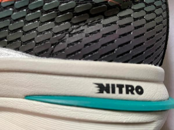 夜跑需要反光跑鞋 安全係數大大增加